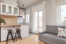 Ferienwohnung in Barcelona - Penthouse with Terrace, Camp Nou
