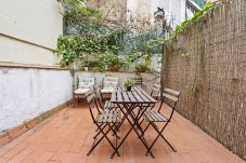 Ferienwohnung in Barcelona - Parallel Centric Flat,Terrace,WiFi-2-Dormitorios