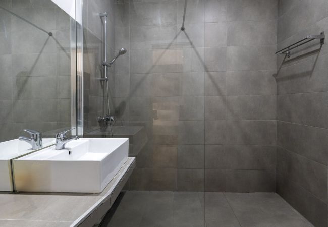 Ferienwohnung in Madrid - Modern Madrid Downtown Puerta Del Sol M (PRE4B) Ferienwohnung in Madrid - Modern Madrid Downtown Puerta Del Sol M (PRE4B)