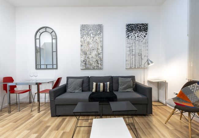 Ferienwohnung in Madrid - Modern Madrid Downtown Puerta Del Sol M (PRE2B) Ferienwohnung in Madrid - Modern Madrid Downtown Puerta Del Sol M (PRE2B)