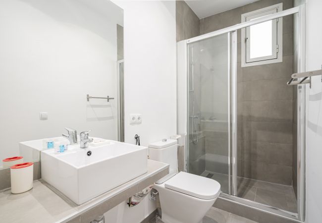 Ferienwohnung in Madrid - Apartment Madrid Downtown Puerta del Sol M (PRE4C) Ferienwohnung in Madrid - Apartment Madrid Downtown Puerta del Sol M (PRE4C)