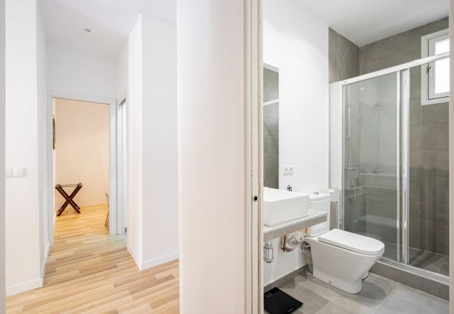 Ferienwohnung in Madrid - Apartment Madrid Downtown Puerta del Sol M (PRE4C) Ferienwohnung in Madrid - Apartment Madrid Downtown Puerta del Sol M (PRE4C)