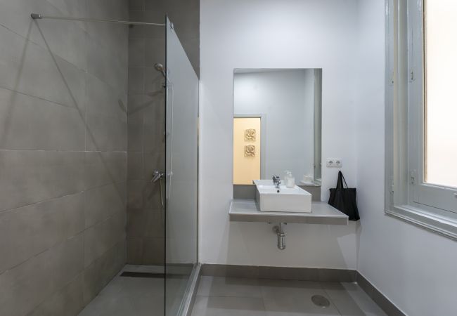 Ferienwohnung in Madrid - Apartment Madrid Downtown Puerta del Sol M (PRE2A) Ferienwohnung in Madrid - Apartment Madrid Downtown Puerta del Sol M (PRE2A)