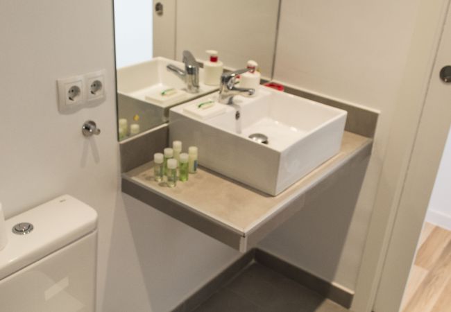 Ferienwohnung in Madrid - Apartment Madrid Downtown Puerta del Sol M (PRE2C) Ferienwohnung in Madrid - Apartment Madrid Downtown Puerta del Sol M (PRE2C)