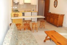 Ferienwohnung in L'Escala - APPARTEMENTS CALA MONTGO 33