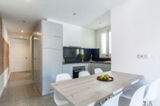 Ferienwohnung in Barcelona - Family DELUXE amplio piso con terraza y piscina en Barcelona centro