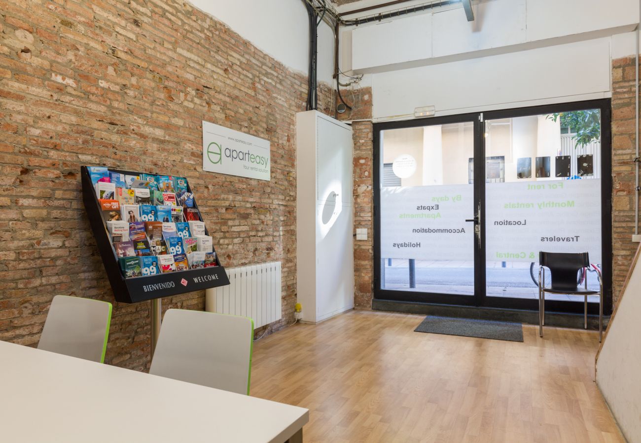 Ferienwohnung in Barcelona - Estudio bonito, confortable, tranquilo y luminoso en alquiler en Gracia, Barcelona centro Ferienwohnung in Barcelona - Estudio bonito, confortable, tranquilo y luminoso en alquiler en Gracia, Barcelona centro