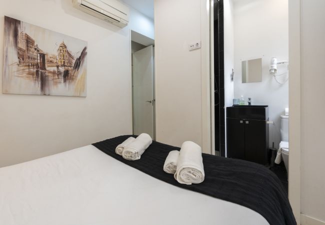Ferienwohnung in Madrid - Modern Madrid Downtown Puerta Del Sol M (PRE3B) Ferienwohnung in Madrid - Modern Madrid Downtown Puerta Del Sol M (PRE3B)