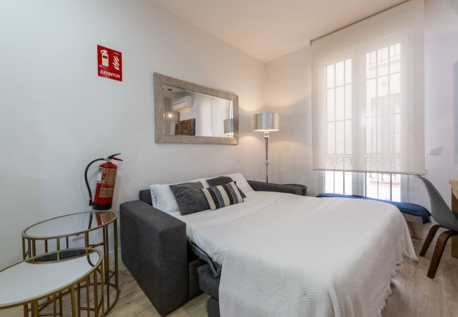Ferienwohnung in Madrid - Modern Madrid Downtown Puerta Del Sol M (PRE3B) Ferienwohnung in Madrid - Modern Madrid Downtown Puerta Del Sol M (PRE3B)