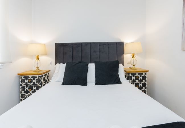 Ferienwohnung in Madrid - Modern Madrid Downtown Puerta Del Sol M (PRE3B) Ferienwohnung in Madrid - Modern Madrid Downtown Puerta Del Sol M (PRE3B)