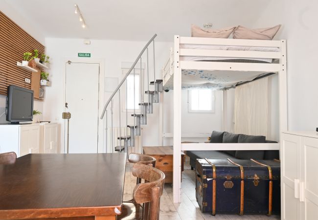 Studio in Madrid - CITY CENTER- ATOCHA ST.  Studio. 4 PAX Studio in Madrid - CITY CENTER- ATOCHA ST.  Studio. 4 PAX
