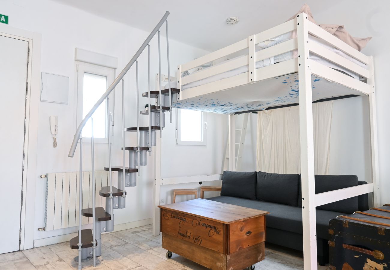 Studio in Madrid - CITY CENTER- ATOCHA ST.  Studio. 4 PAX Studio in Madrid - CITY CENTER- ATOCHA ST.  Studio. 4 PAX