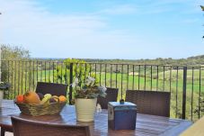 Große Terrasse mit schöner Aussicht