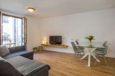 Ferienwohnung in Girona - Flateli Cort Reial 3