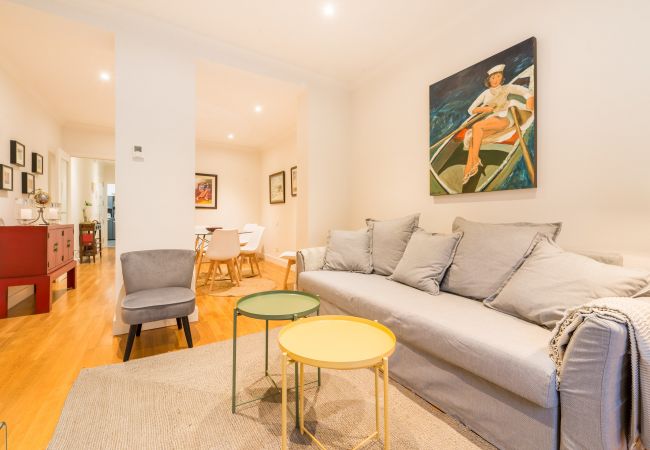  in Madrid -  BIG Apartment Downtown Madrid Malasaña M (MAL27)