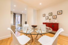 Ferienwohnung in Madrid -  BIG Apartment Downtown Madrid Malasaña M (MAL27)