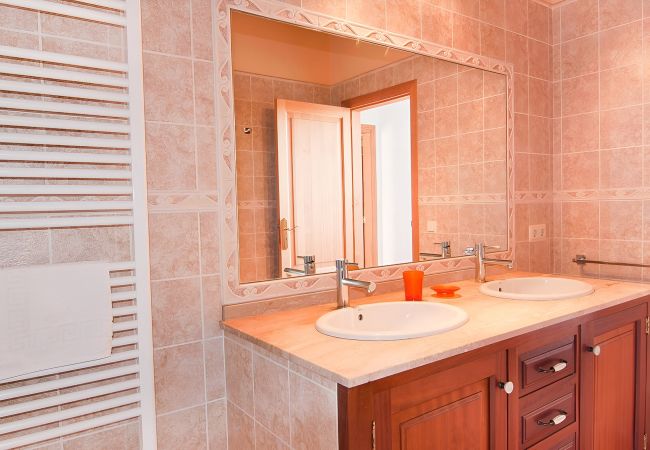 Finca in Campos - Can Mates Nou 404 fantastische Finca mit privatem Pool, Terrasse, Tischtennisplatte und Klimaanlage. Finca in Campos - Can Mates Nou 404 fantastische Finca mit privatem Pool, Terrasse, Tischtennisplatte und Klimaanlage.