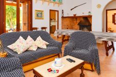 Finca in Campos - Can Crestall 414 rustikale Finca mit privatem Pool, Klimaanlage, Garten und Grill