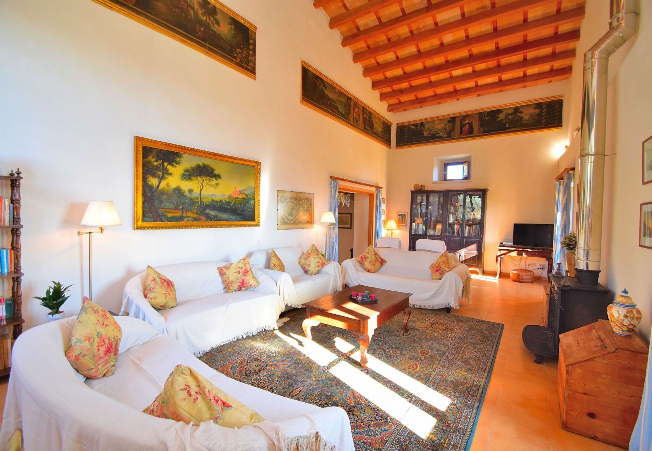 Finca in Alcudia mit Pool