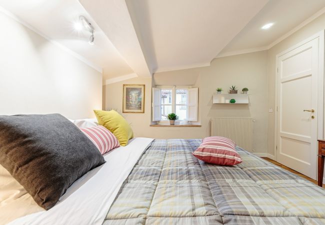 Ferienwohnung in Lucca -  PANORAMIC TERRACE PENTHOUSE in den Mauern von Lucca Ferienwohnung in Lucca -  PANORAMIC TERRACE PENTHOUSE in den Mauern von Lucca