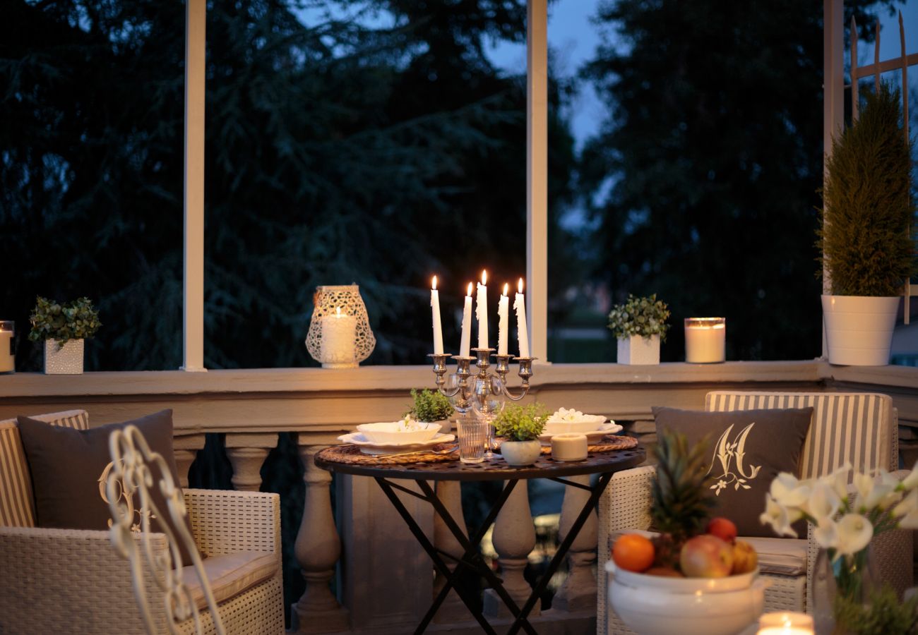 Ferienwohnung in Lucca - CASA UCCELLINI Apartment with a Romantic Terrace Ferienwohnung in Lucca - CASA UCCELLINI Apartment with a Romantic Terrace