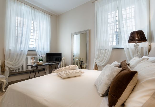 Ferienwohnung in Lucca - Ground Floor Historical Gem in the Heart of Lucca Ferienwohnung in Lucca - Ground Floor Historical Gem in the Heart of Lucca