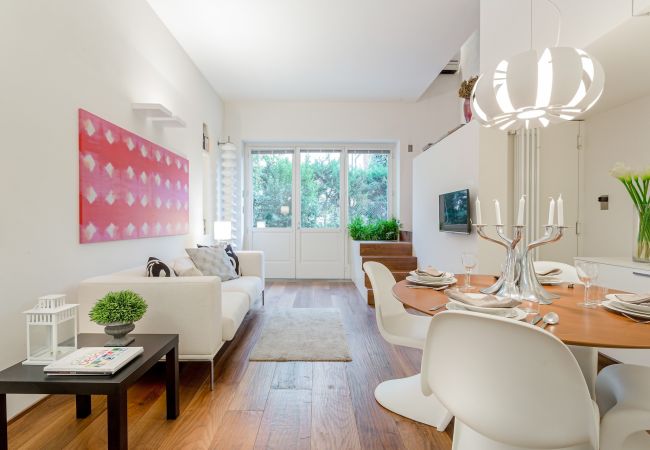 Ferienwohnung in Lucca - Contemporary Apartment with Garden and Parking Ferienwohnung in Lucca - Contemporary Apartment with Garden and Parking