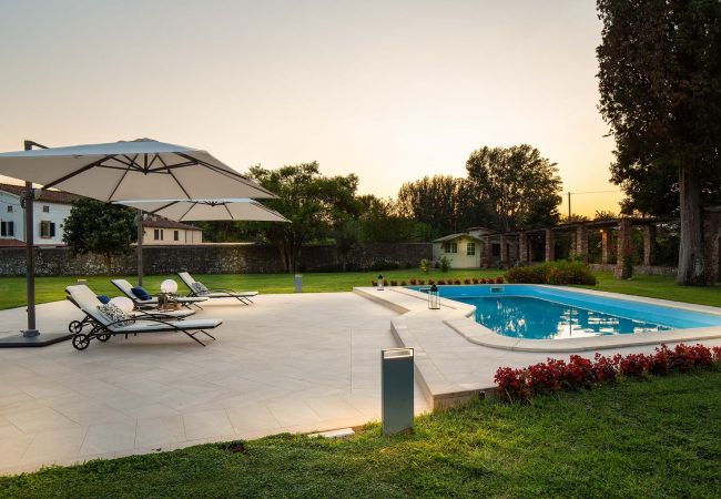 Villa in Lucca - Villa Leonor Villa in Lucca - Villa Leonor