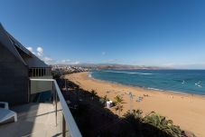 Ferienhaus in Las Palmas de Gran Canaria - Great terrace in front of the beach by CanariasGetaway