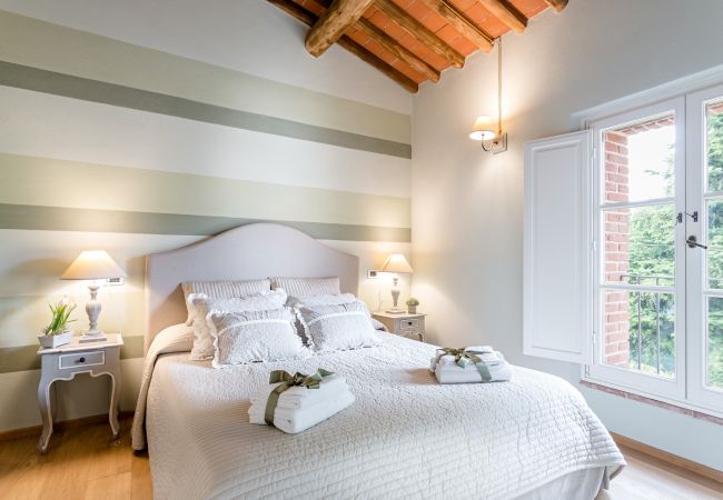 Villa in Monte San quirico - Villa Sul Fiume Villa in Monte San quirico - Villa Sul Fiume