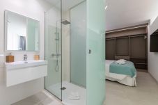 Studio in Las Palmas de Gran Canaria - Edison Building 301 By CanariasGetaway 