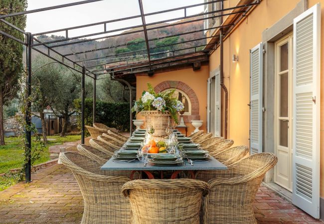Villa in Maggiano - Villa Medea Villa in Maggiano - Villa Medea
