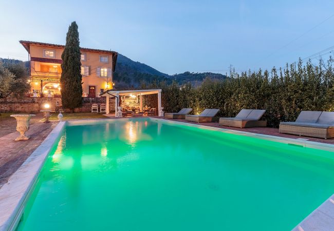 Villa in Maggiano - Villa Medea Villa in Maggiano - Villa Medea