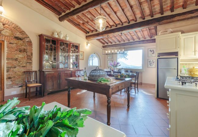 Villa in Maggiano - Villa Medea Villa in Maggiano - Villa Medea