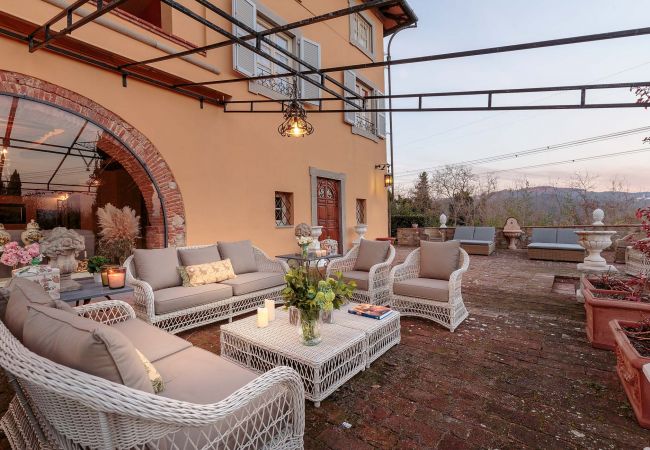 Villa in Maggiano - Villa Medea Villa in Maggiano - Villa Medea