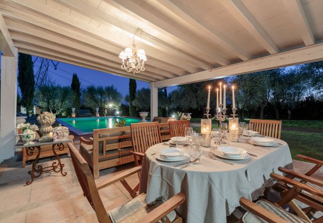 Villa in Maggiano - Villa Medea Villa in Maggiano - Villa Medea