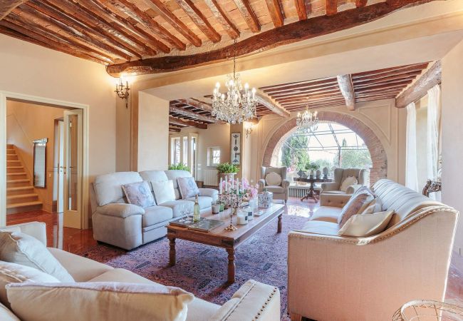 Villa in Maggiano - Villa Medea Villa in Maggiano - Villa Medea