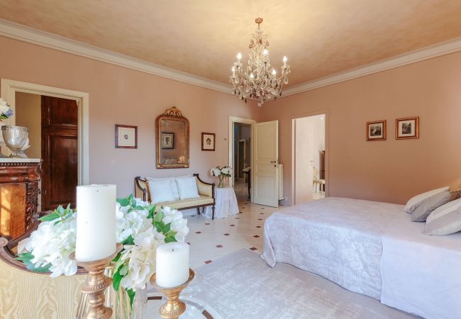 Villa in Maggiano - Villa Medea Villa in Maggiano - Villa Medea