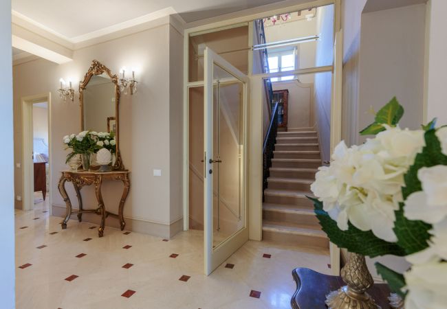 Villa in Maggiano - Villa Medea Villa in Maggiano - Villa Medea