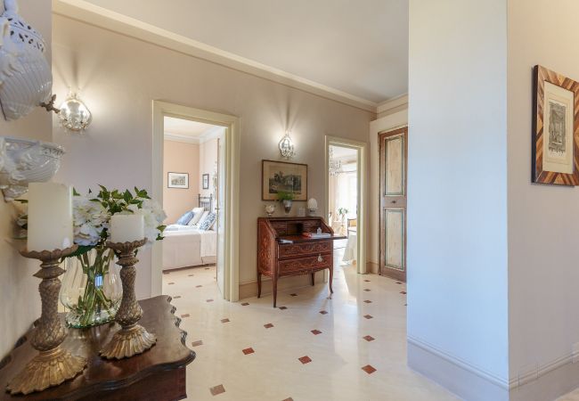 Villa in Maggiano - Villa Medea Villa in Maggiano - Villa Medea