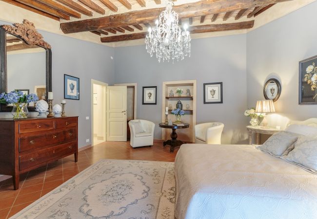 Villa in Maggiano - Villa Medea Villa in Maggiano - Villa Medea