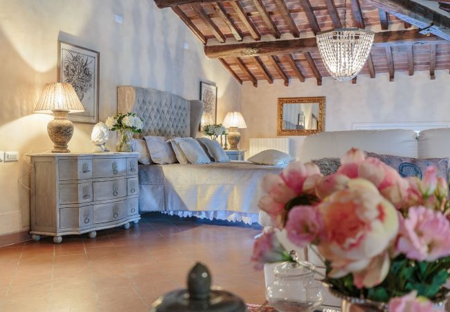 Villa in Maggiano - Villa Medea Villa in Maggiano - Villa Medea
