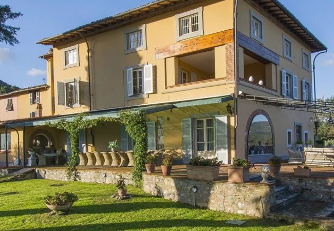 Villa in Maggiano - Villa Medea Villa in Maggiano - Villa Medea
