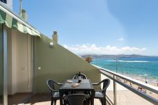 Ferienhaus in Las Palmas de Gran Canaria - Beach front with nice sea views terrace + Wifi 