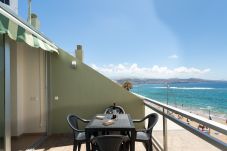 Ferienhaus in Las Palmas de Gran Canaria - Front line with nice terrace By CanariasGetaway 