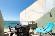 Ferienhaus in Las Palmas de Gran Canaria - Front line with nice terrace By CanariasGetaway 