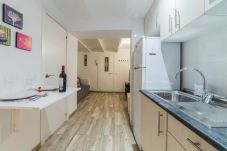 Ferienwohnung in Madrid - Apartment O'Donnell-Gregorio Marañón M (JJN155)