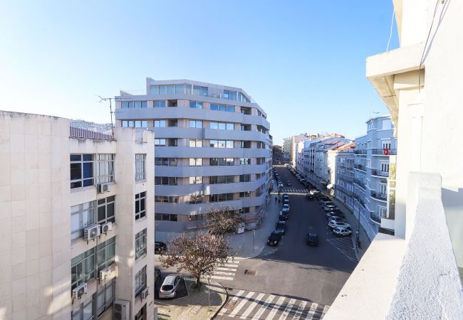 Ferienwohnung in Lissabon - MARQUES DE POMBAL DUPLEX W/ TERRACE Ferienwohnung in Lissabon - MARQUES DE POMBAL DUPLEX W/ TERRACE