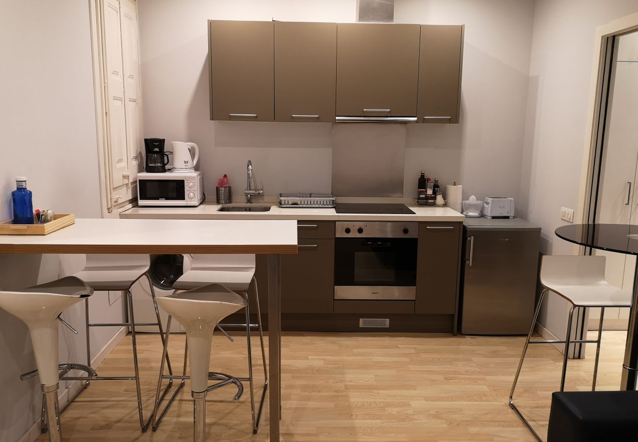 Ferienwohnung in Barcelona - Piso renovado con encanto en alquiler vacacional en Barcelona centro, Gracia Ferienwohnung in Barcelona - Piso renovado con encanto en alquiler vacacional en Barcelona centro, Gracia