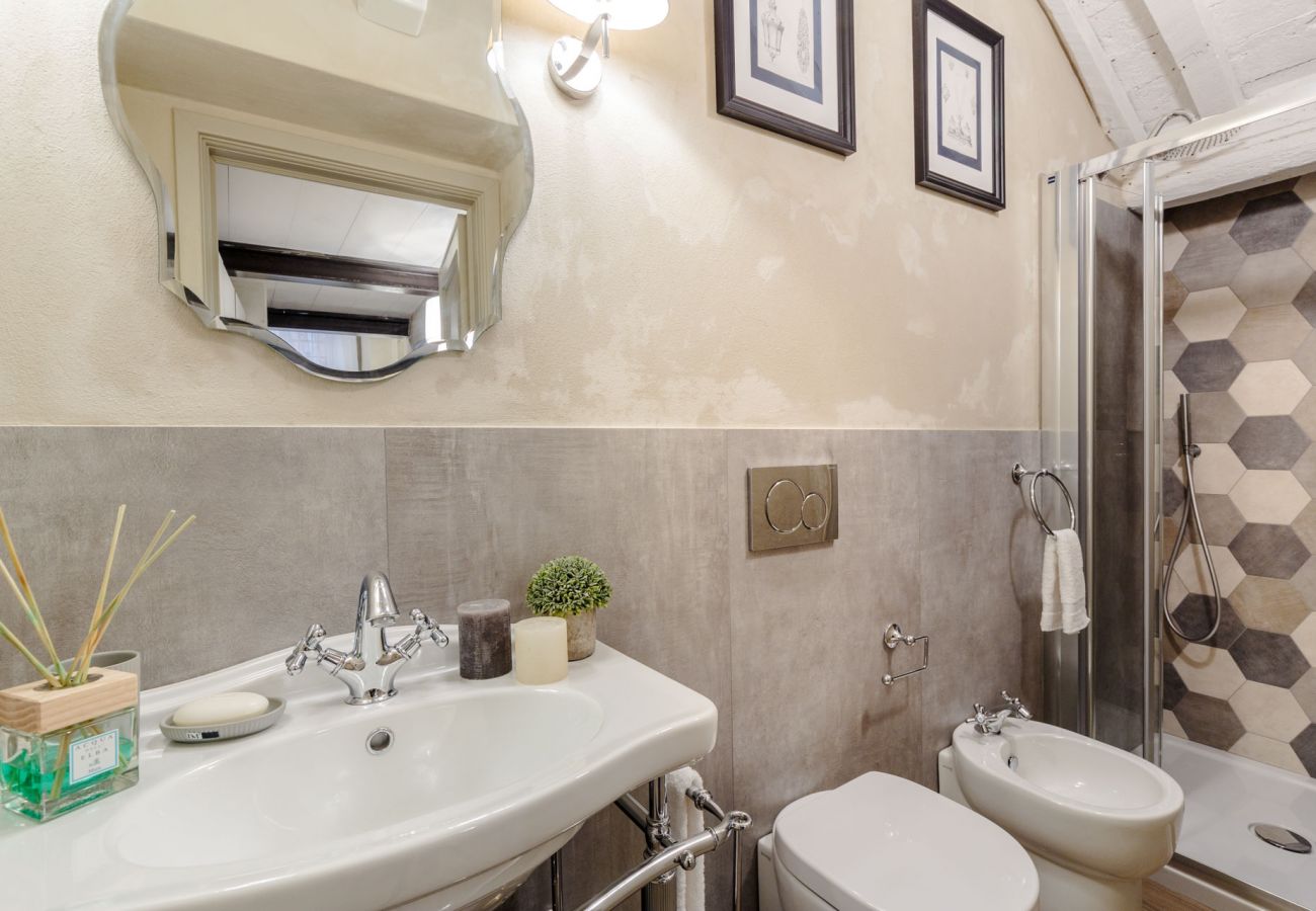 Ferienwohnung in Lucca - PAOLO GUINIGI Smart Apartment Suite inside Lucca Ferienwohnung in Lucca - PAOLO GUINIGI Smart Apartment Suite inside Lucca